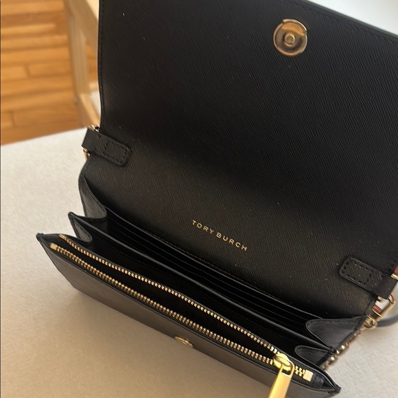 Tory Burch Black and Gold Crossbody Bag with Chain Strap - Picture 3 of 4